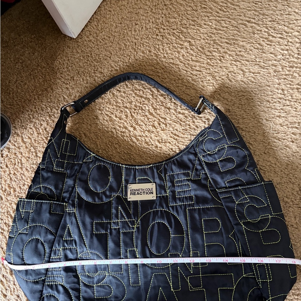 Kenneth Cole Reaction Black Hobo Bag in Awesome Condition! - Picture 4 of 11